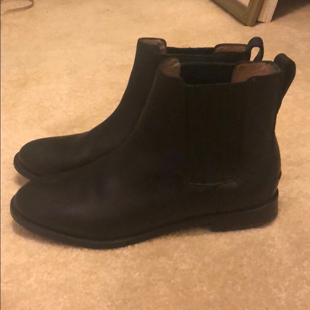 Madewell Black Chelsea leather boots